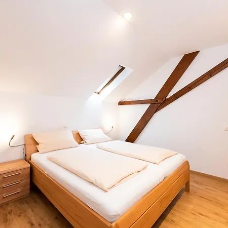Weingut Und Gastehof Borst Inn *
